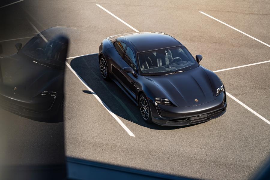  Porsche Taycan 4S 2020 года  (NA) (фото 8 из 29)
